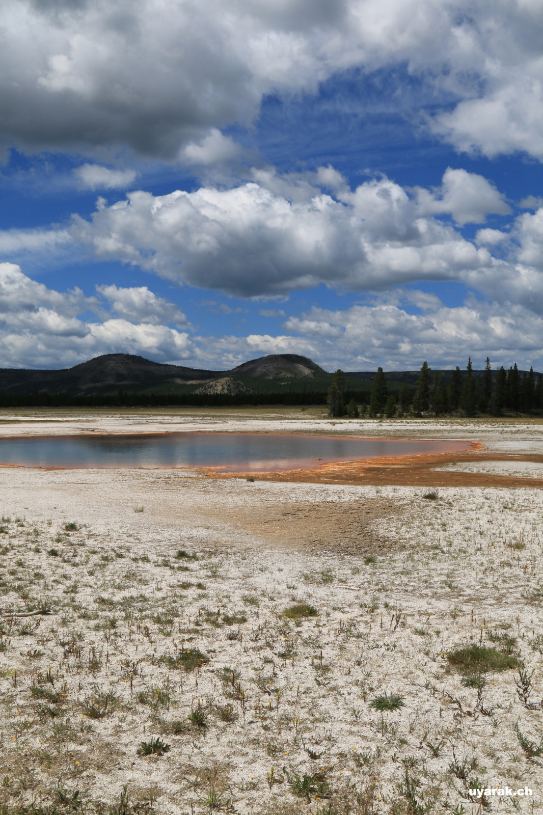Midway Geyser Basin, Yellowstone National Park, Wyoming 