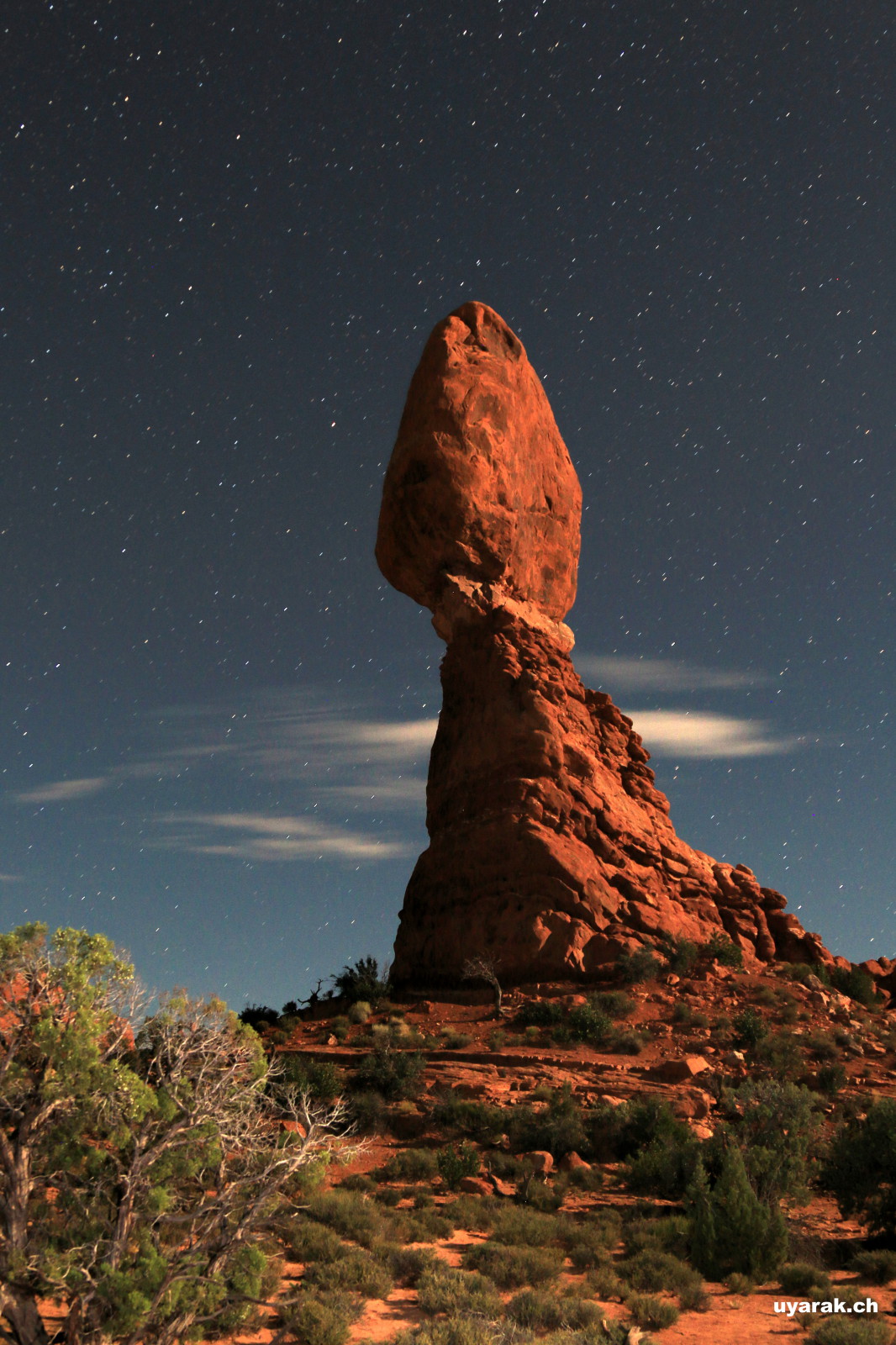 Balancing Rock bei Nacht, Arches National Park, Utah