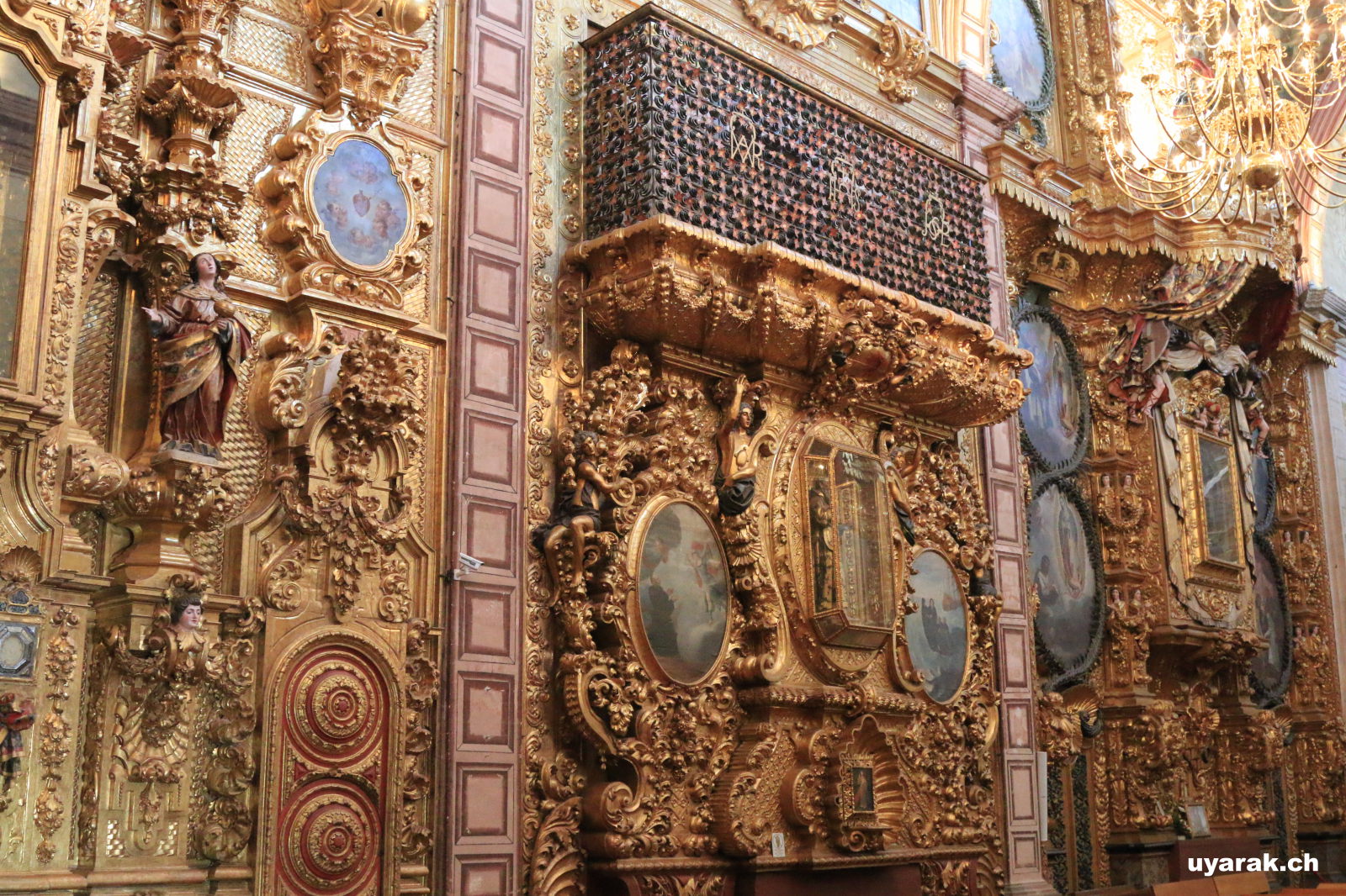 Bescheidenheit ist keine Stärke der Katholischen Kirche, Santiago de Querétaro, Mexiko