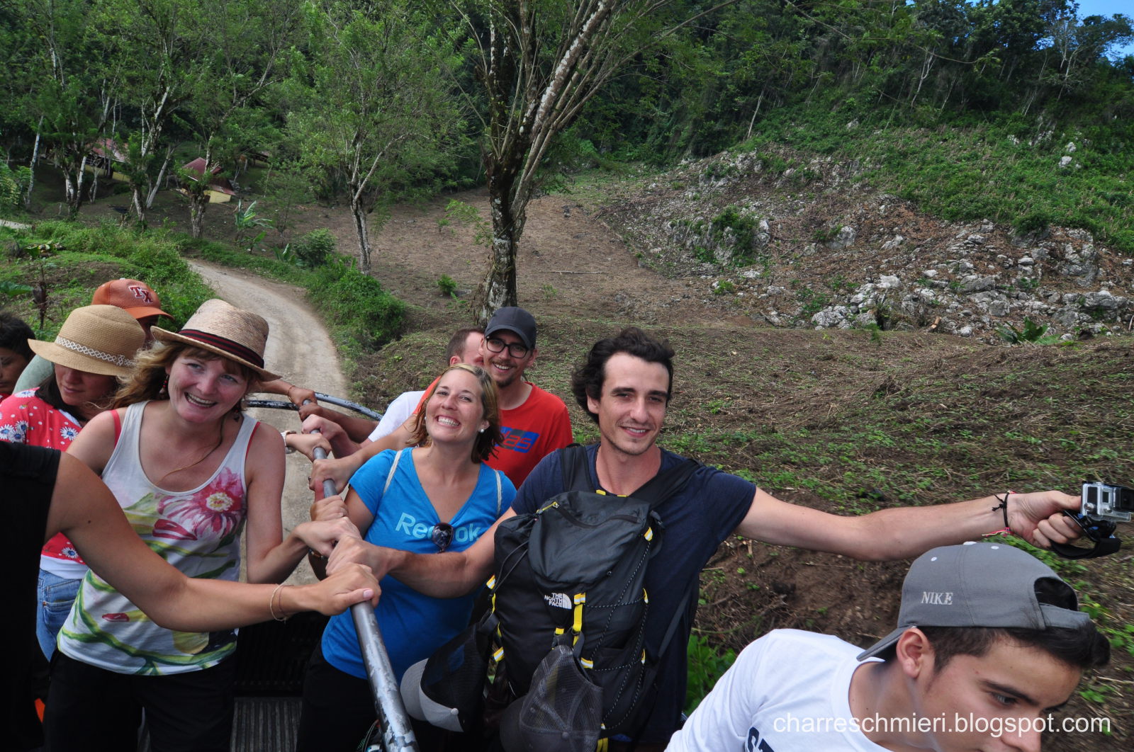 Unterwegs mit dem Colectivo (in diesem Fall ein Pickup), Guatemala