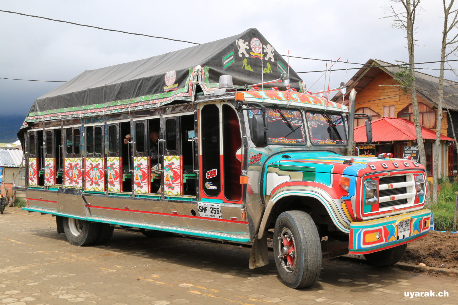 Typischer Bus in Kolumbien, Laguna de la Cocha 