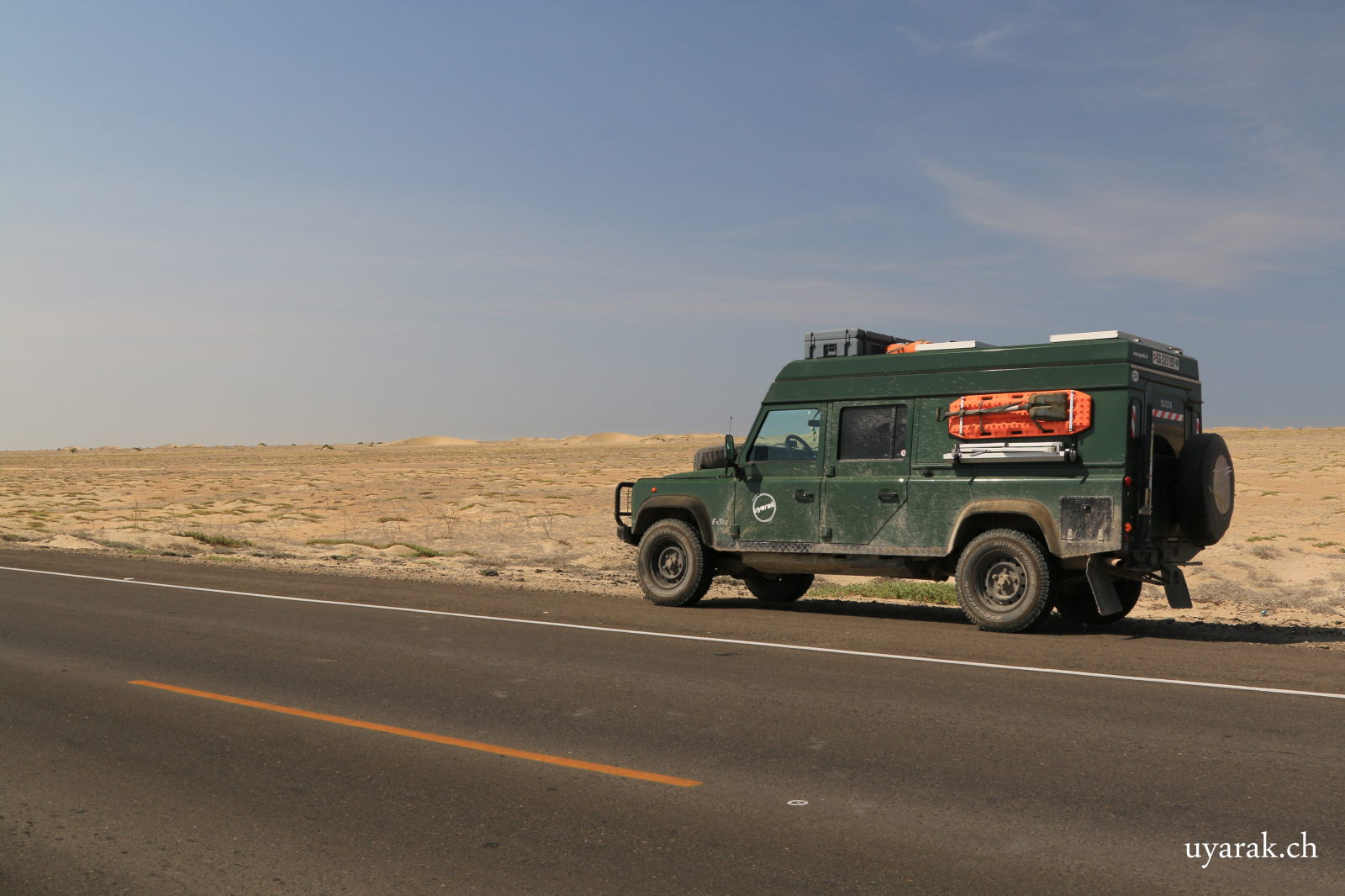 Durch die Desierto de Sechura, im Norden von Peru