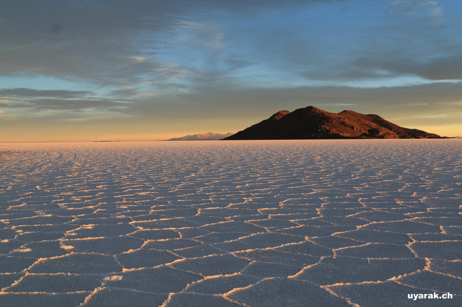 Sonnenuntergang auf der Salar de Uyuni, Bolivien