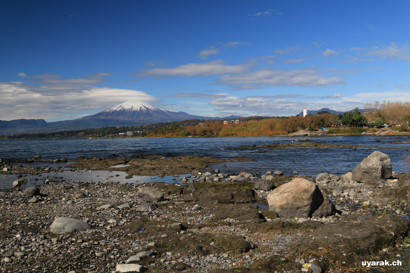 Vulkan Villarrica am geichnamigen See, Chile