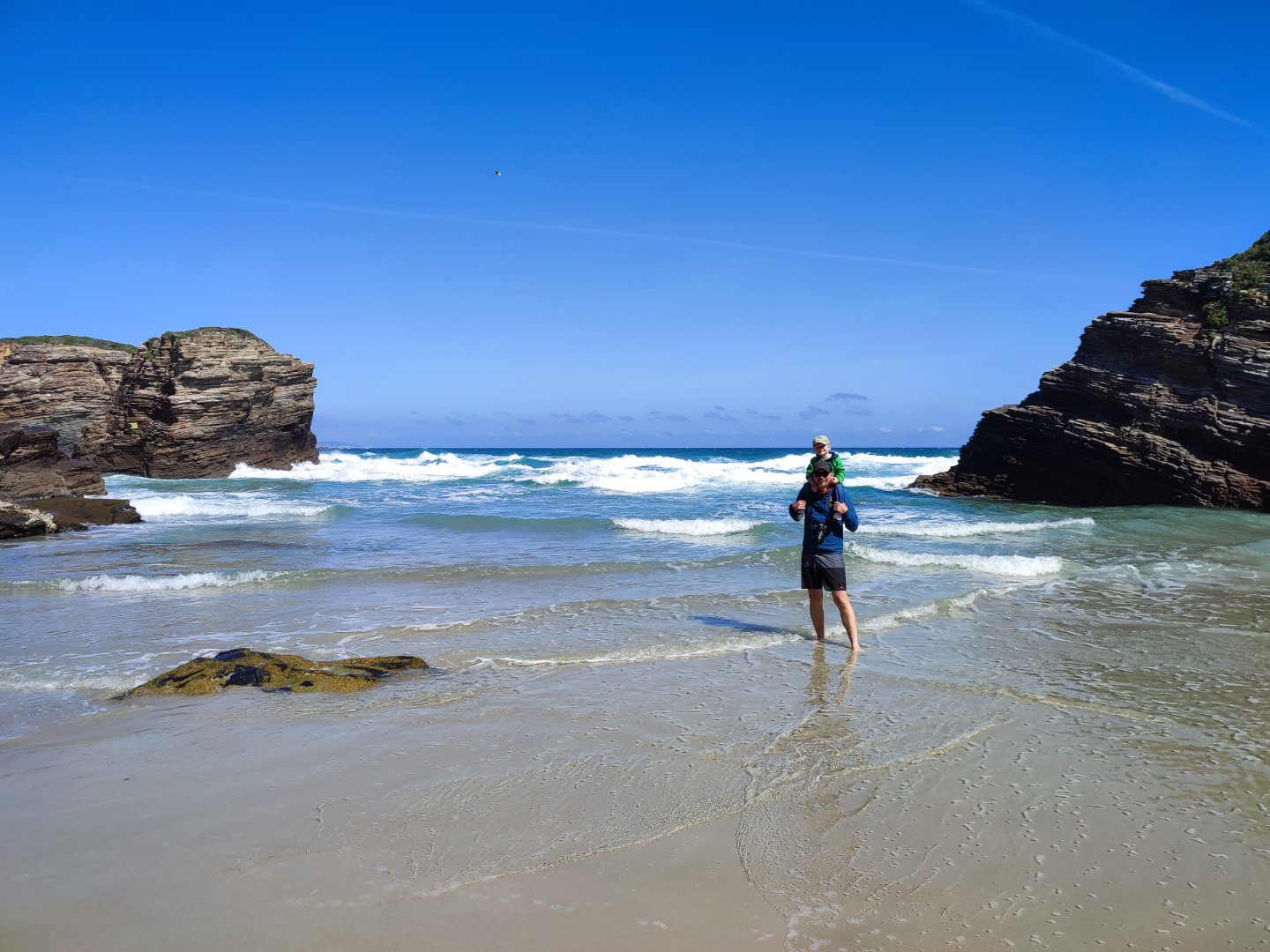 Praia das Catedrais, östlich von Foz 