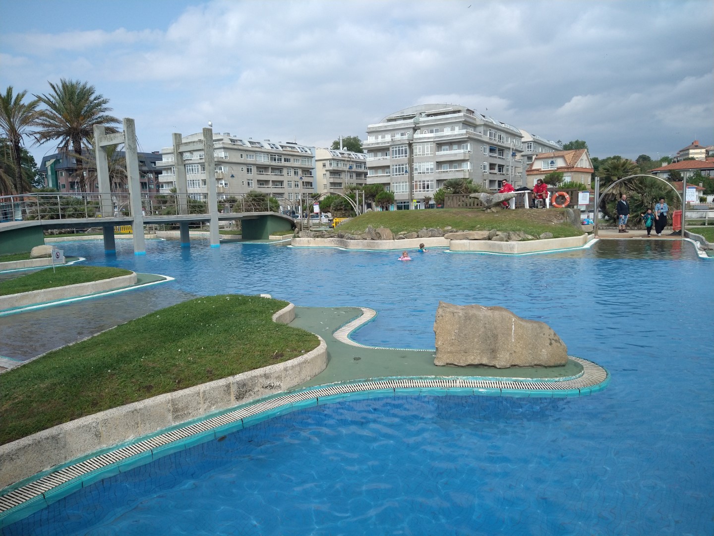 Kinderpool beim Praia de Samil in Vigo 