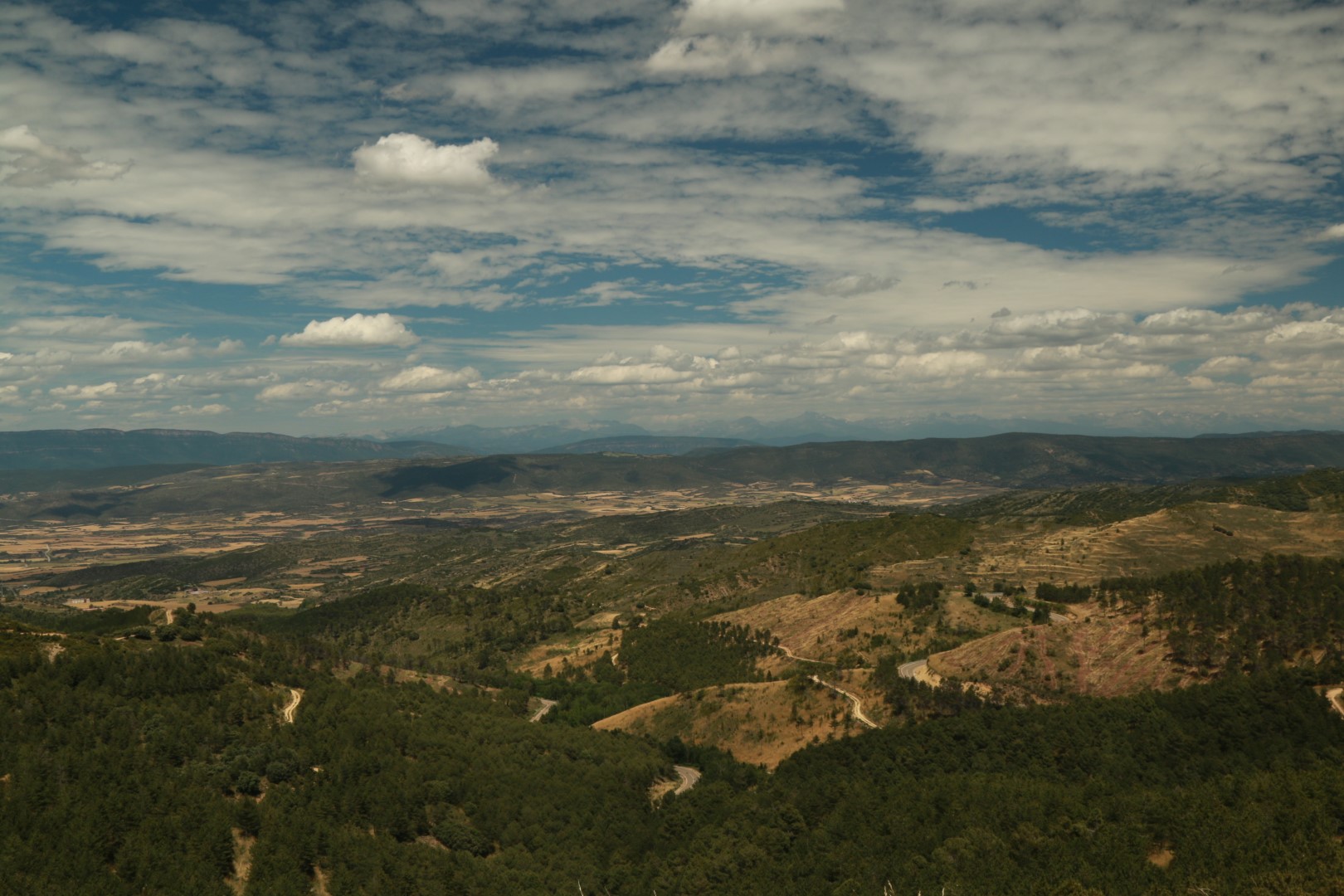 Tolle Aussicht auf dem Weg nach Sos del Rey Católico 